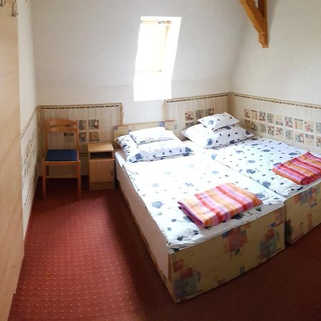 Kastelykert Apartman Gyula Exterior photo