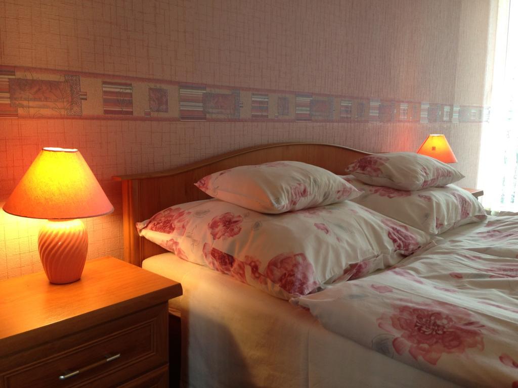 Kastelykert Apartman Gyula Room photo