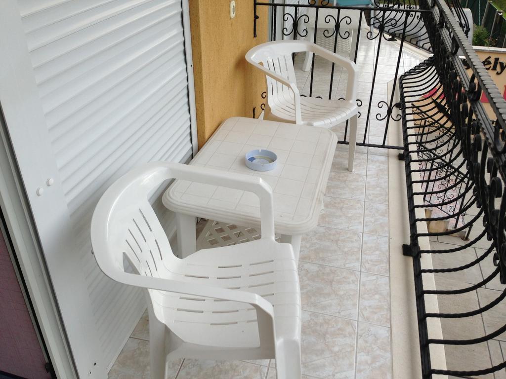 Kastelykert Apartman Gyula Room photo