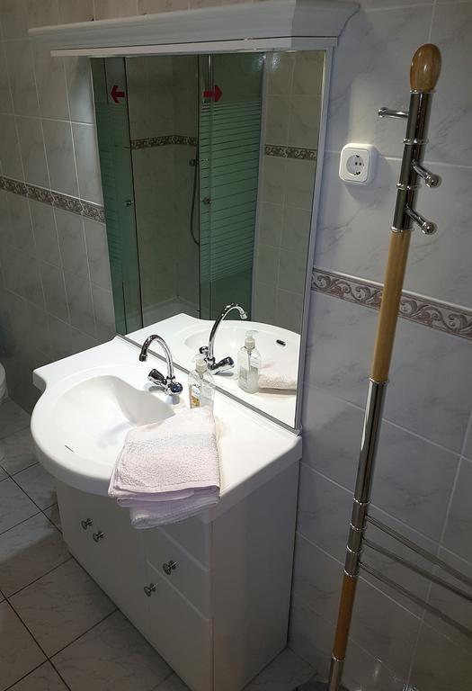Kastelykert Apartman Gyula Exterior photo