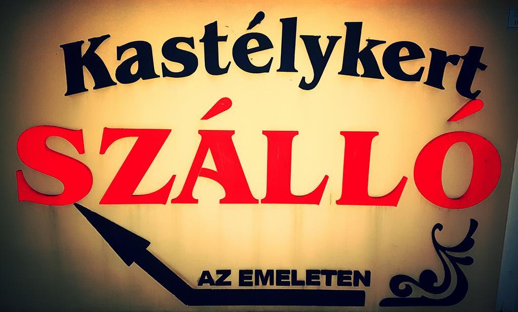 Kastelykert Apartman Gyula Exterior photo